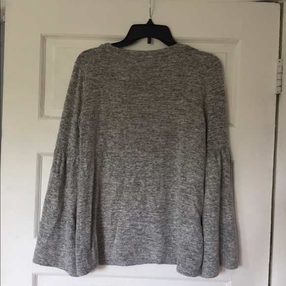 Gray Bell Sleeve Sweater - Picture 4 of 4